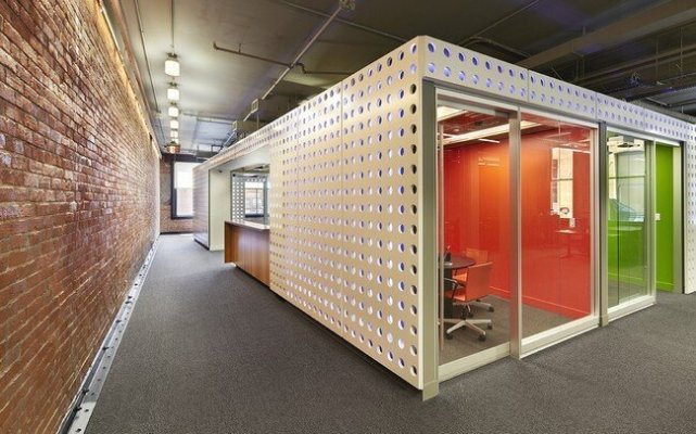 淺談辦公室裝修工業(yè)風與現(xiàn)代簡約風相結合的設計模式